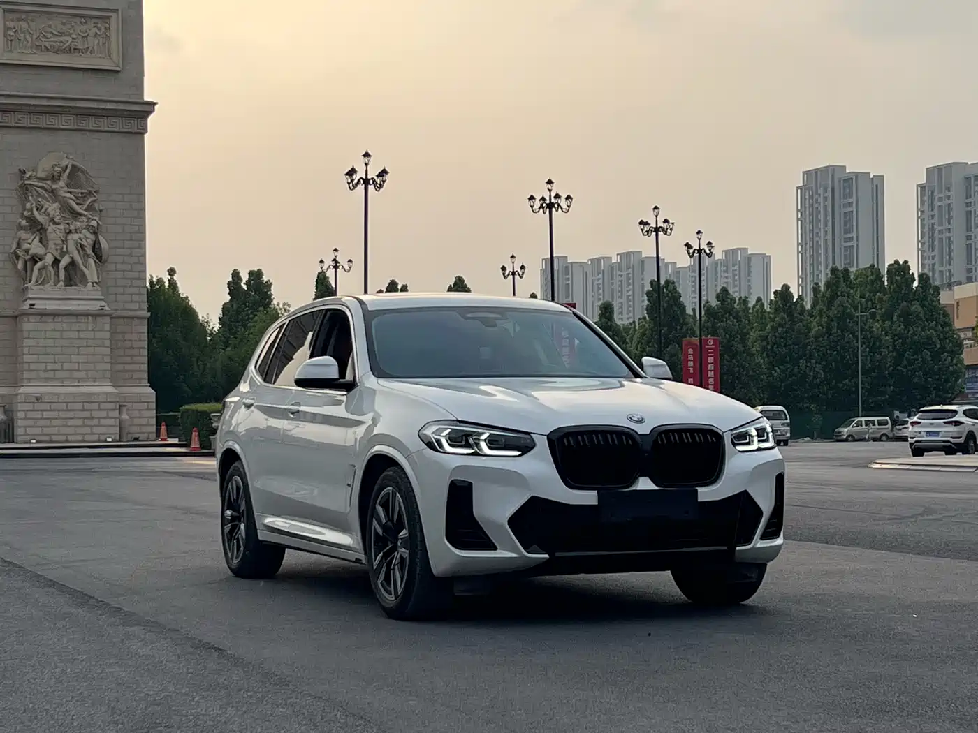 BMW iX3 2023 Leading Type фото 3