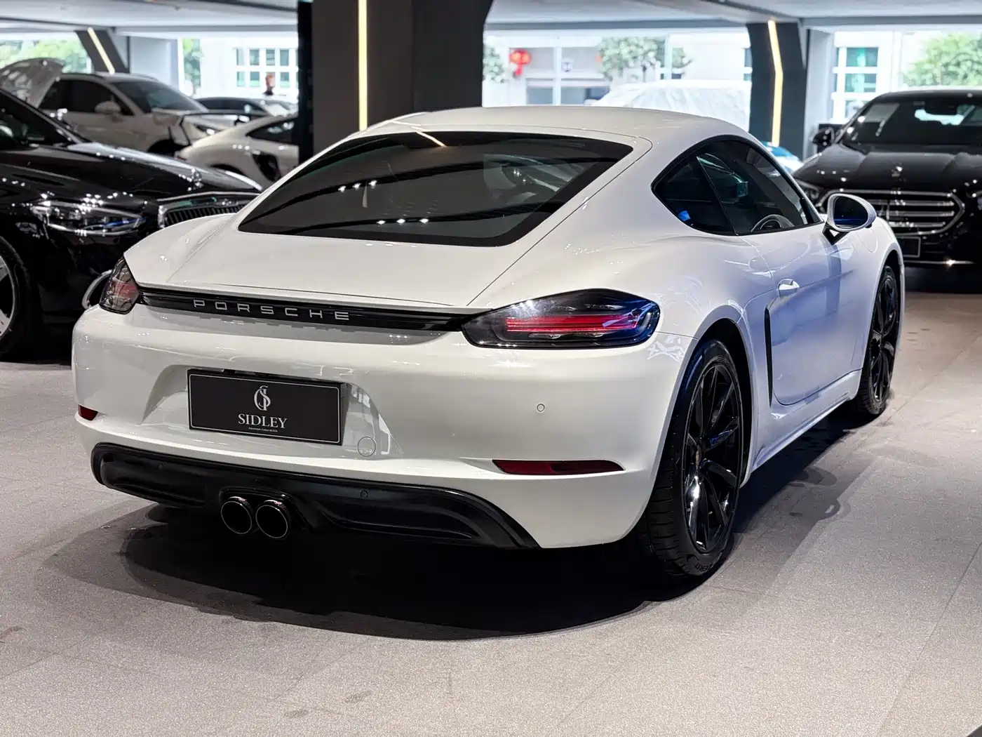 Porsche 718 2016 Cayman 2.0T фото 6