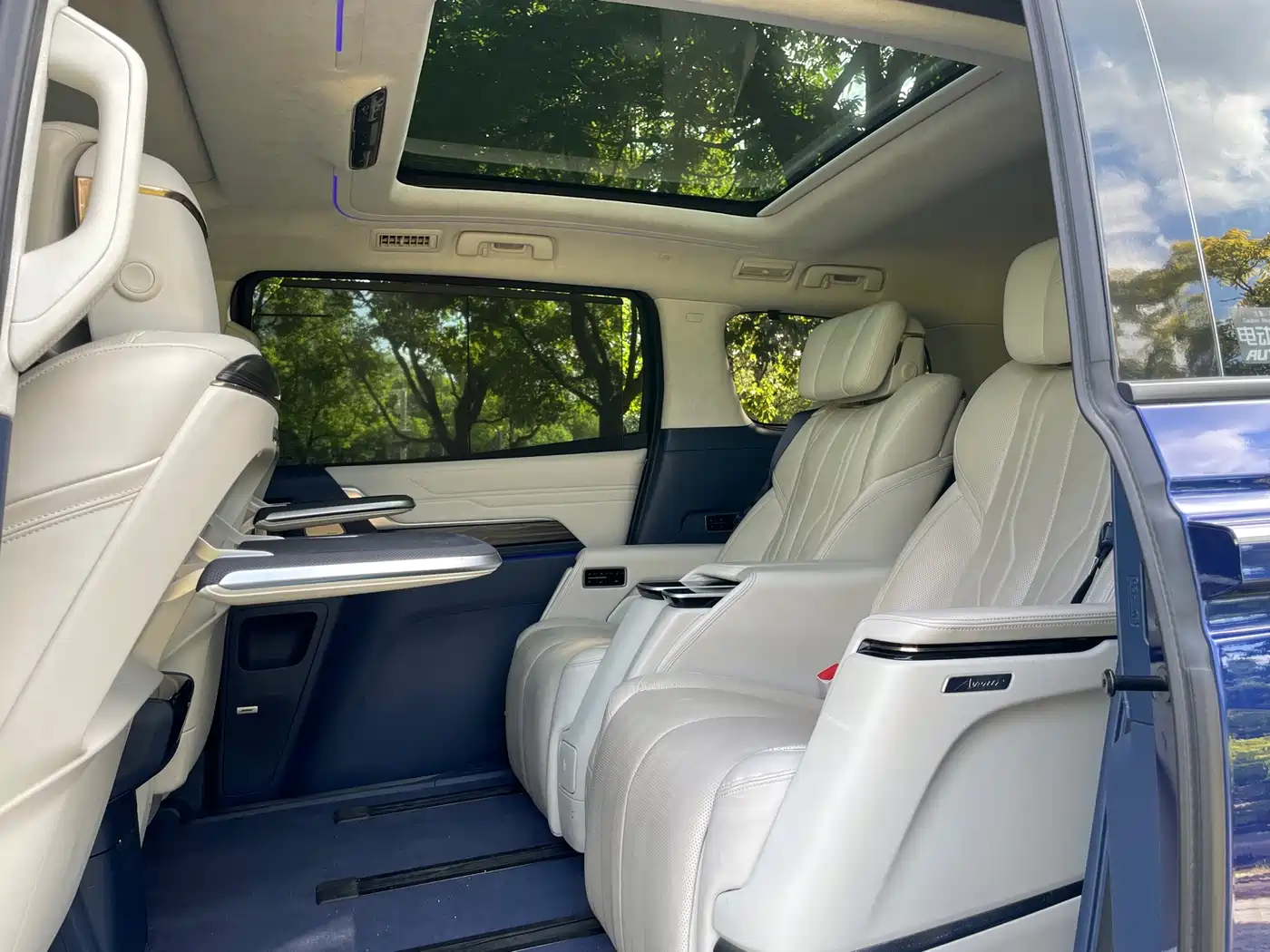 Buick Century 2023 2023 2.0T 7-Seater World Edition