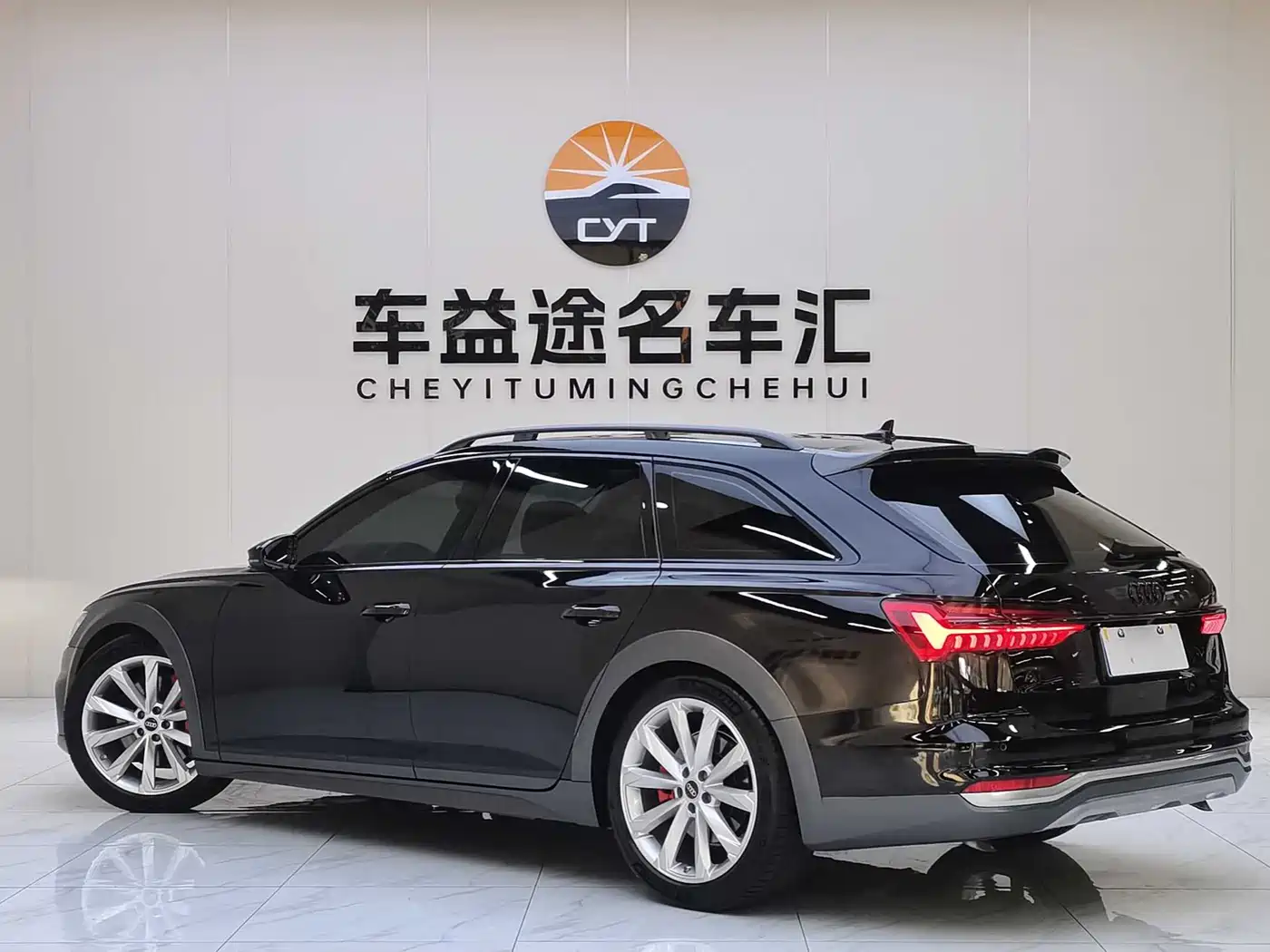 Audi A6 (Import) 2022 allroad quattro Explorer 55 TFSI Premium Off-road фото 6