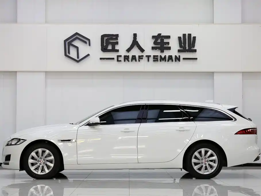 2019 Jaguar XF
