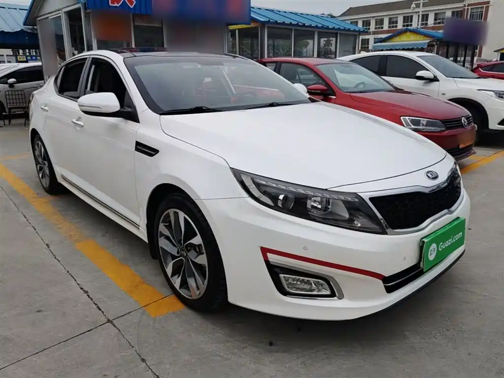 Kia K5 2015 2.0L Automatic LUX фото 4