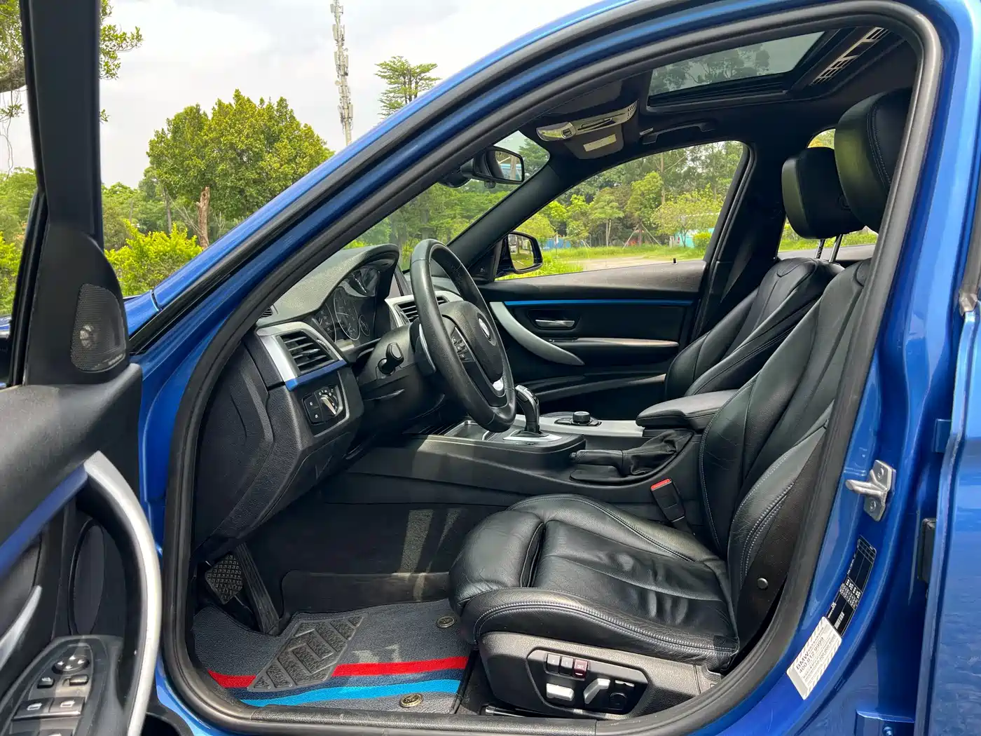 BMW 3 Series 2017 320i M Sport фото 6