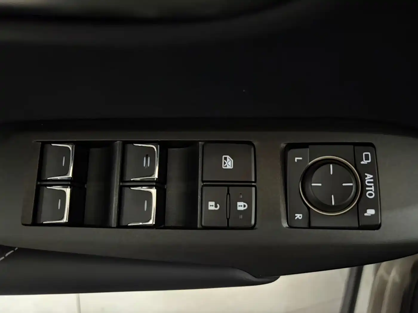 Фото 9 - Lexus NX