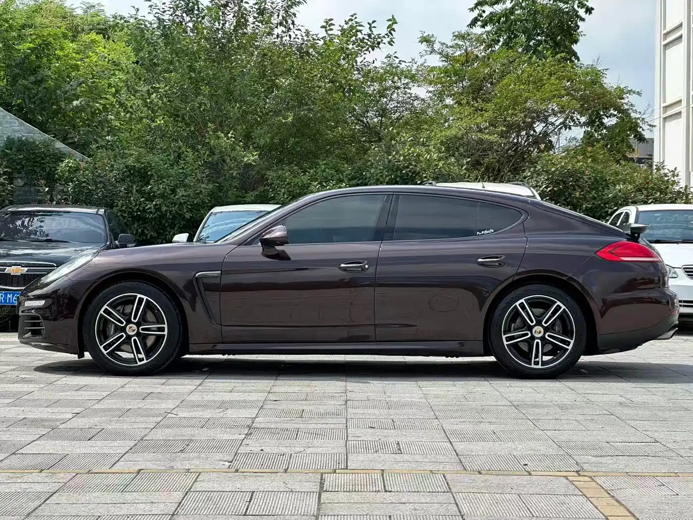 Фото 10 - Porsche Panamera