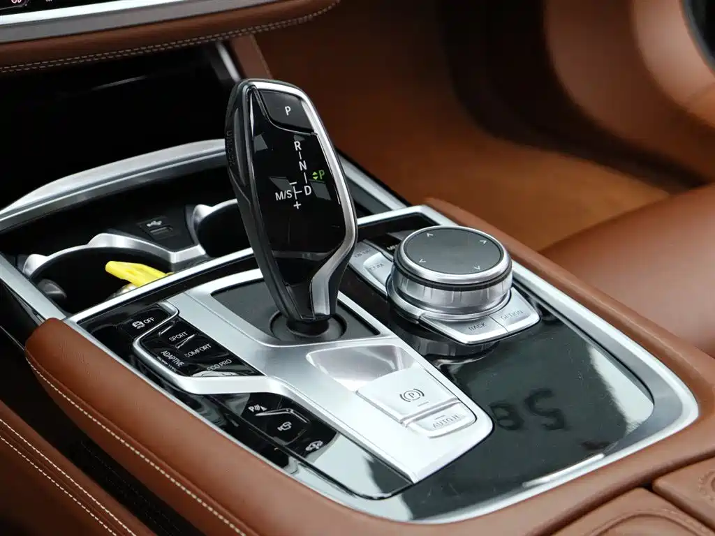 BMW 7 Series 2019 Facelift 750Li xDrive V8 M Sport Package фото 11