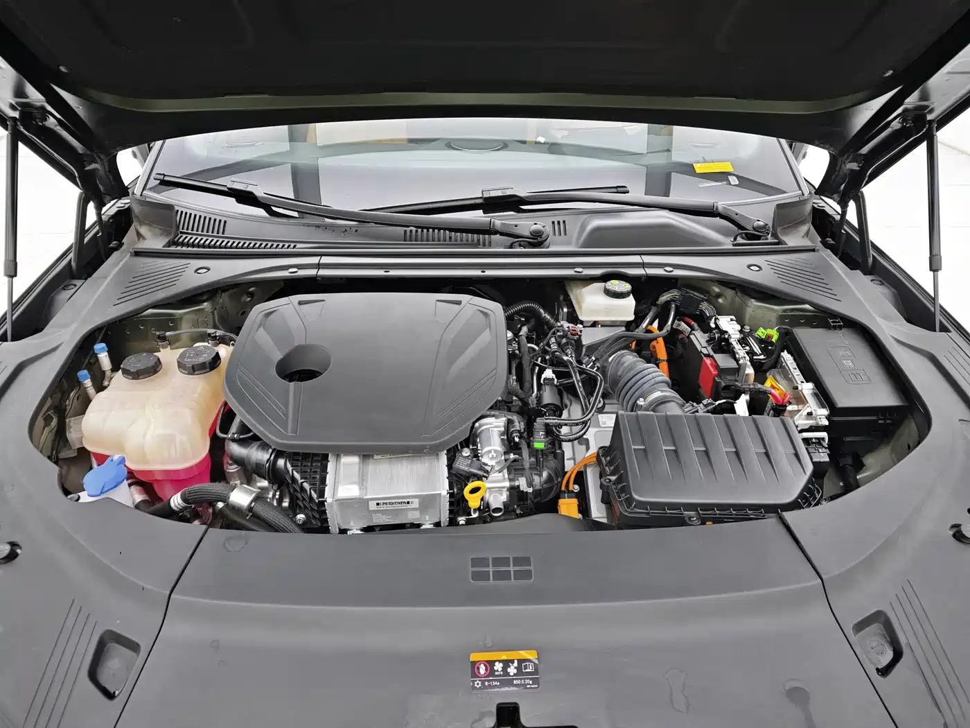 Geely Galaxy Galaxy Xingyao 8 2025 130km EM-P Starship Edition фото 26