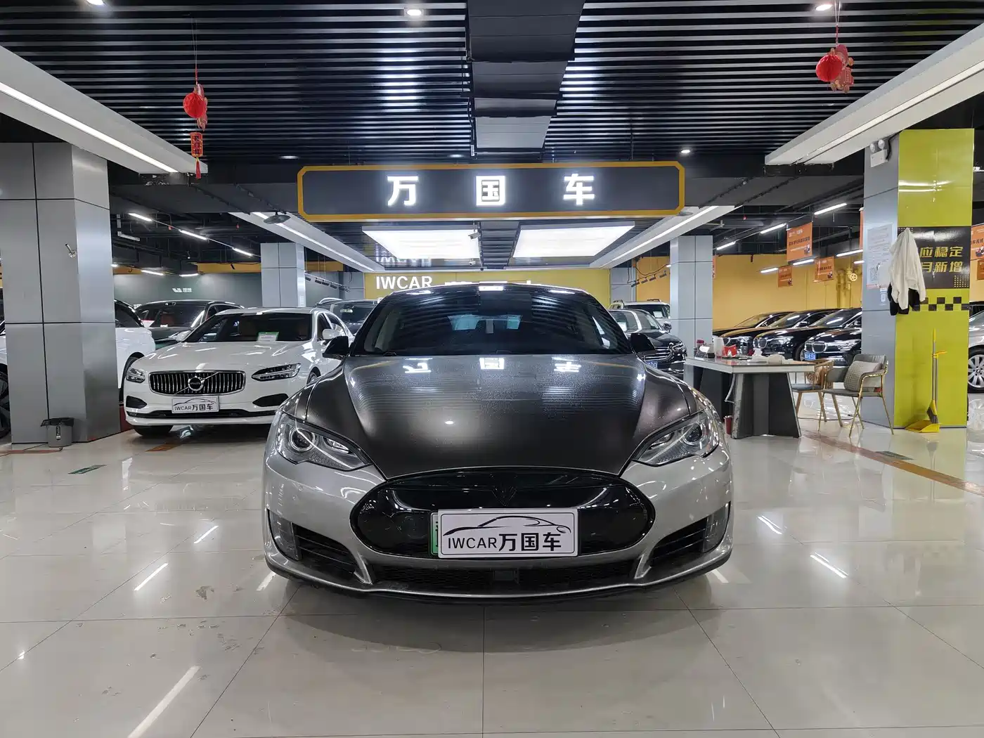 TESLA MODEL S