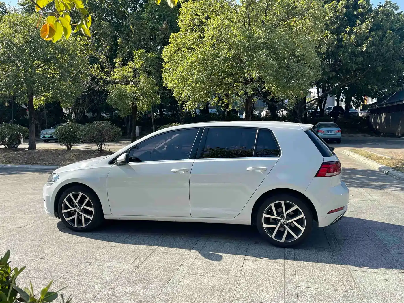 Volkswagen Golf 2020 280TSI DSG Comfort фото 11