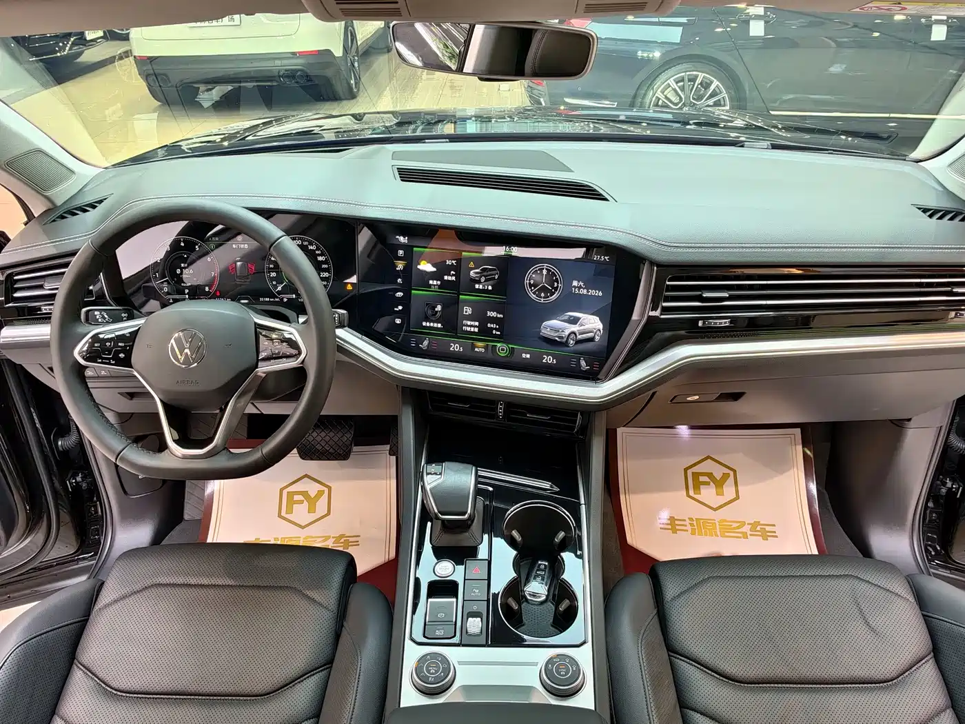 Volkswagen Touareg 2023 2023 3.0TSI R-Line Black Sports Package