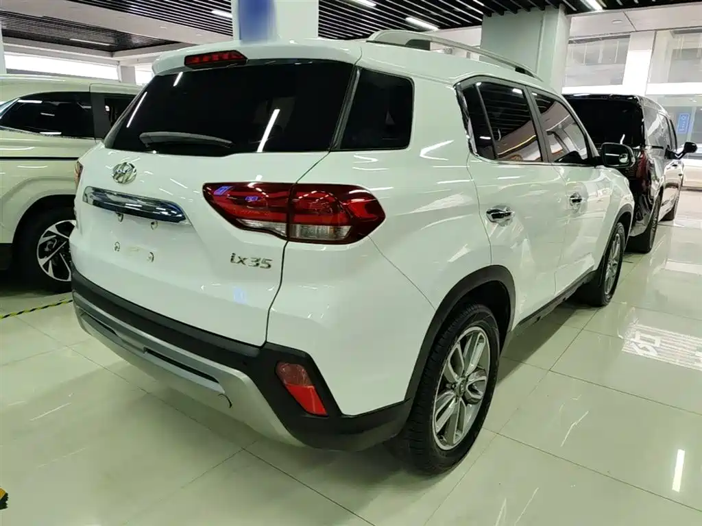 Hyundai Beijing Hyundai ix35 2018 2.0L Automatic 2WD Zhiyong·Enjoyment Edition фото 7