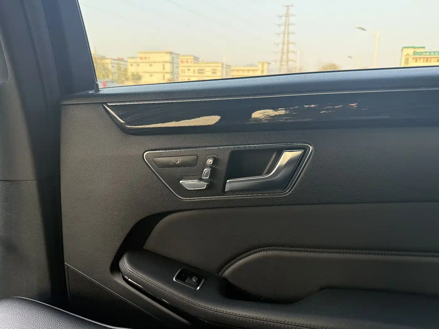 Mercedes-Benz E-Class 2015 E 260 L Sport фото 20