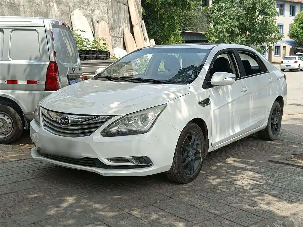 BYD G5 2014 1.5TID Automatic Premium фото 2