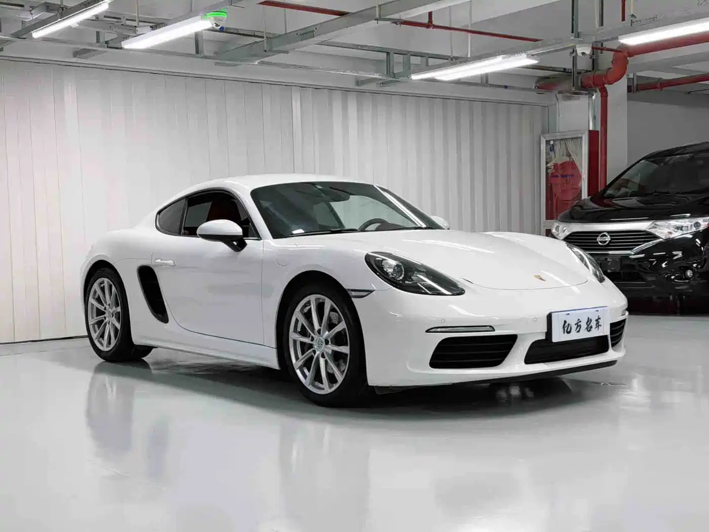 Porsche 718 2018 Cayman 2.0T фото 3
