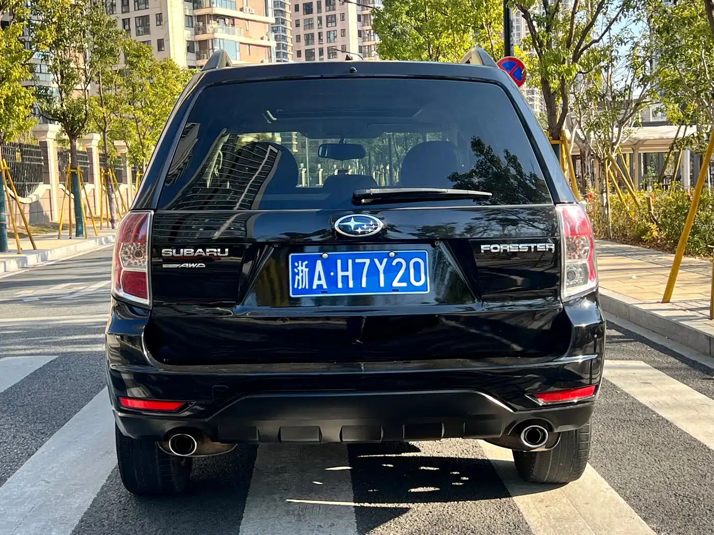 Subaru Forester 2011 2.5XS Automatic Luxury Navigation Edition фото 6