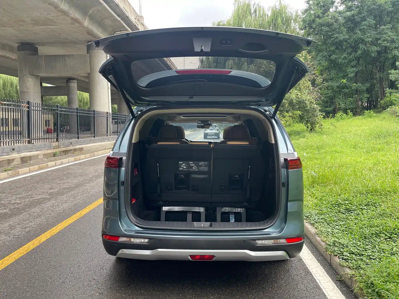 Kia Carnival 2024 2021 2.0T Luxury Tech Edition