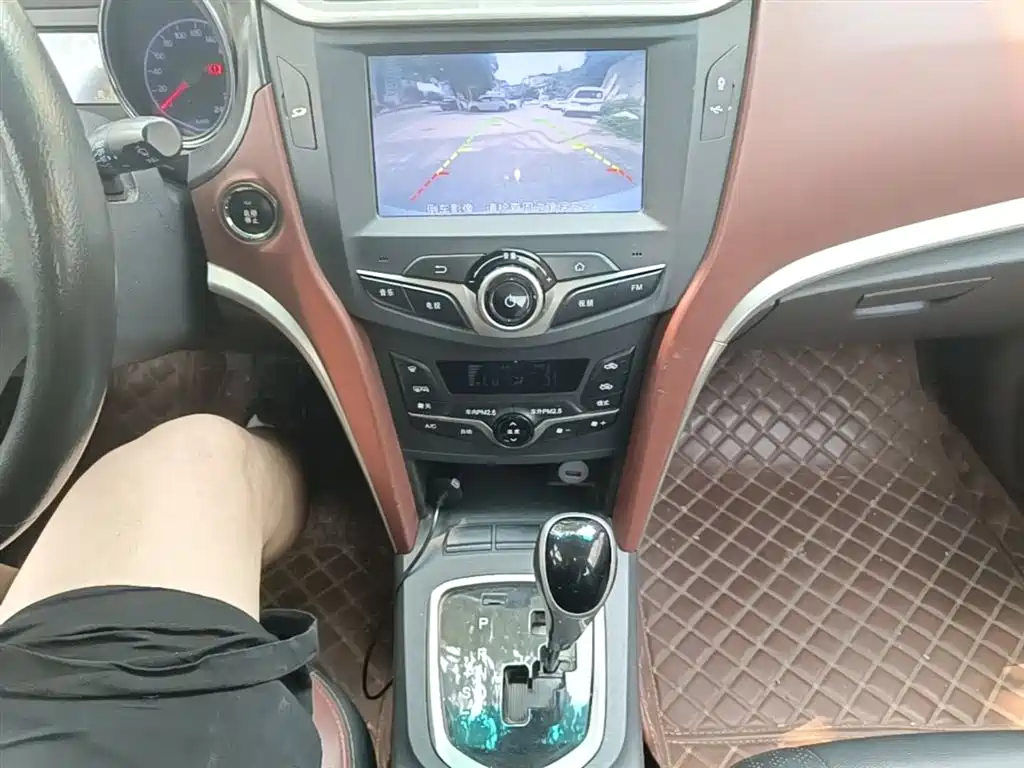 BYD G5 2014 1.5TID Automatic Premium фото 14
