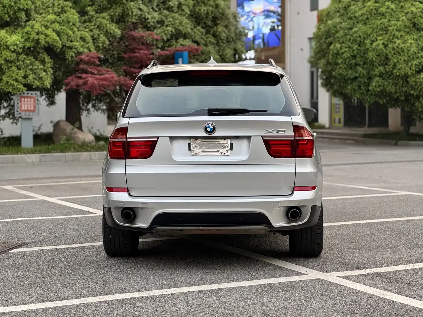 BMW X5 (Import) 2011 xDrive35i Leading Edition фото 4