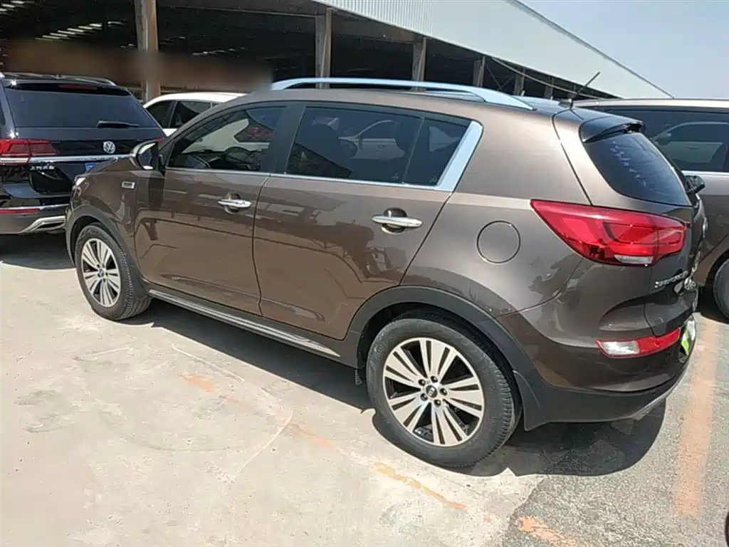 Kia Sportage 2016 2.0L Automatic 2WD DLX фото 5