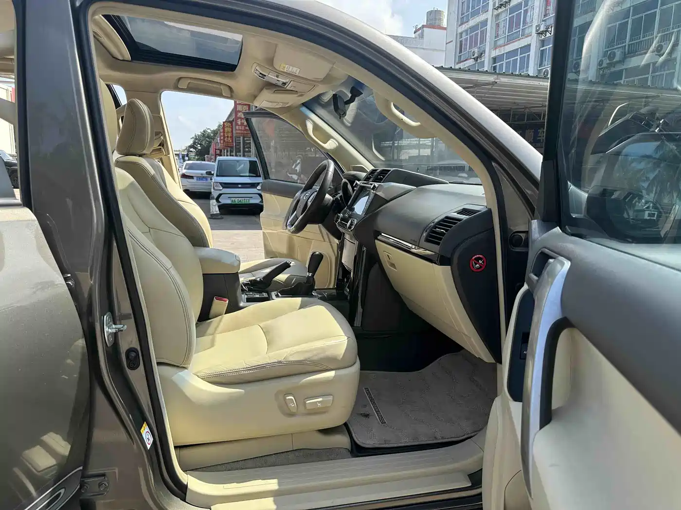 Toyota Prado 2015 2.7L Automatic Standard фото 10
