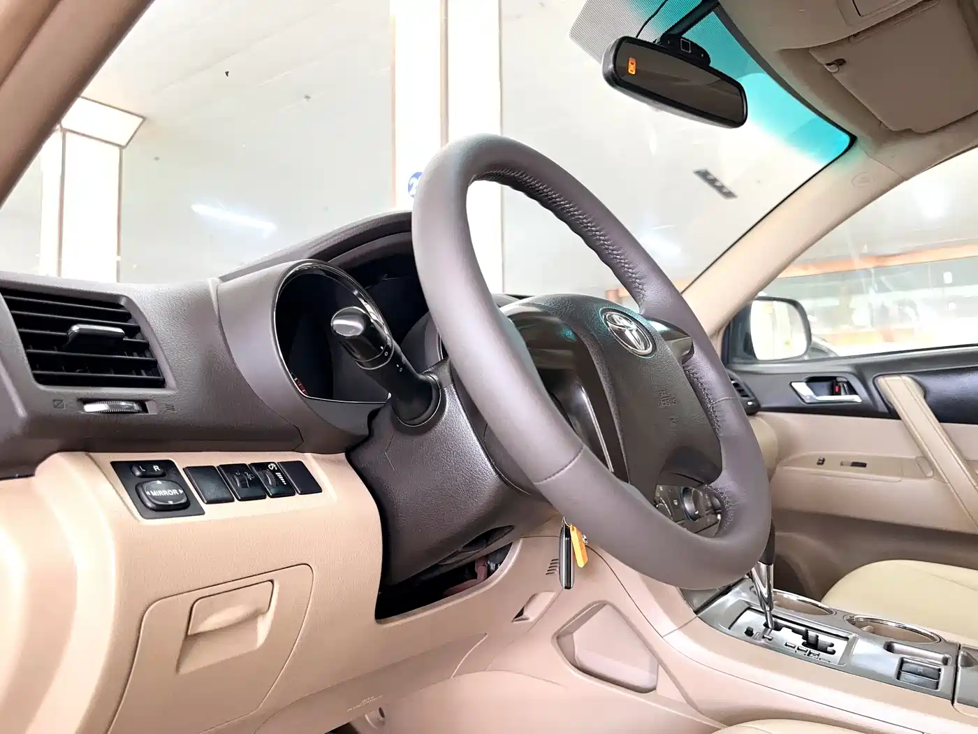 Toyota Highlander 2009 2.7L 2WD 7-seater Elite Edition фото 11