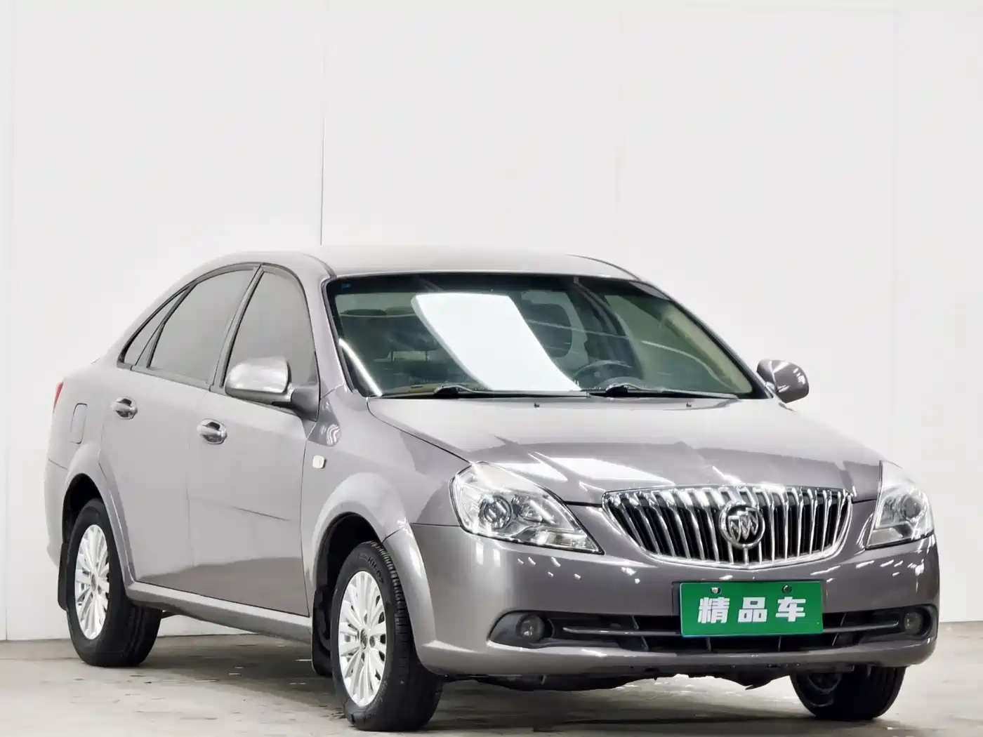 Buick Excelle 2015 1.5L Automatic Classic фото 3