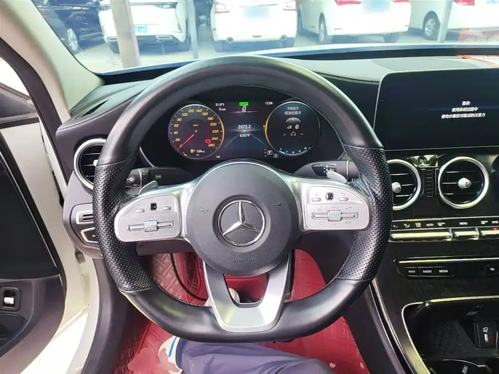 MERCEDES-BENZ CLASS C