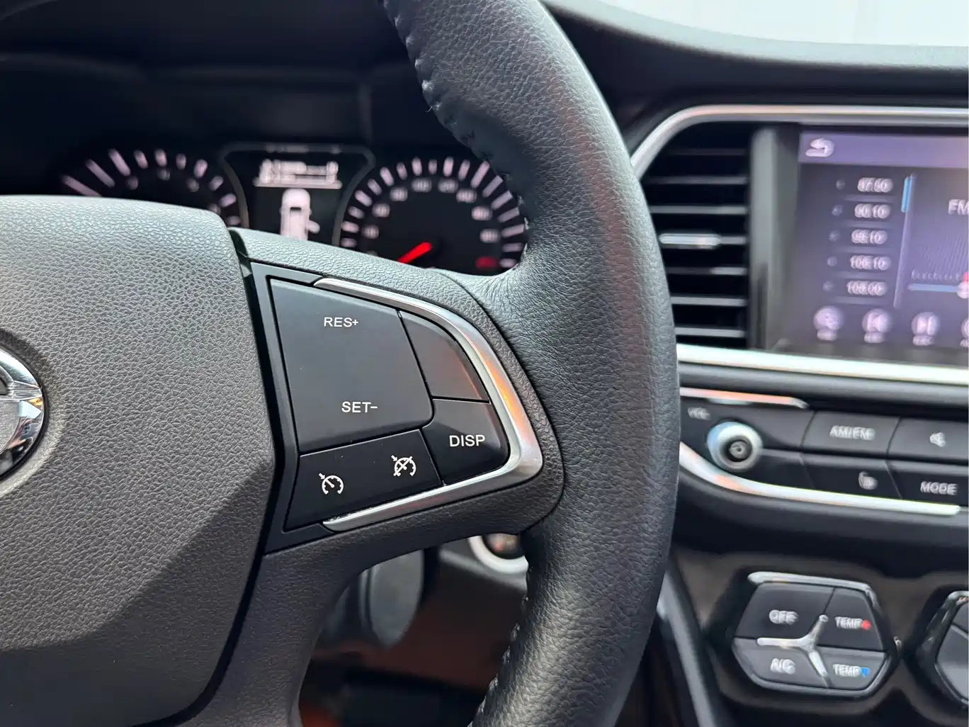 GAC Trumpchi Trumpchi GS4 2015 200T G-DCT Luxury Edition фото 11