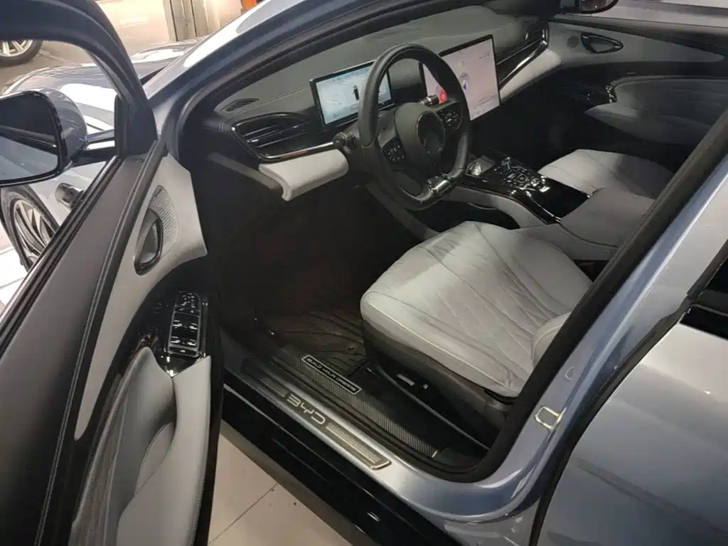 BYD Seal 2023 2022 550km Standard Range RWD Premium