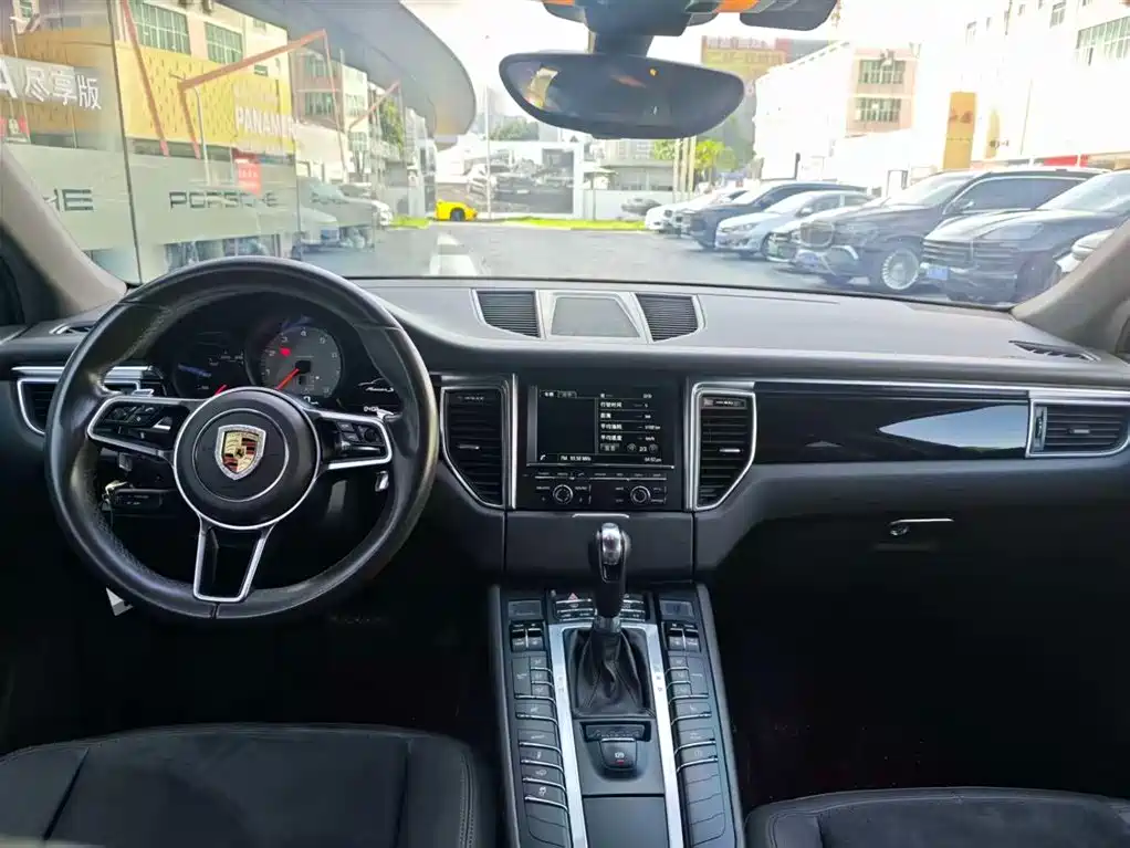 Porsche Macan 2016 Macan S 3.0T фото 8