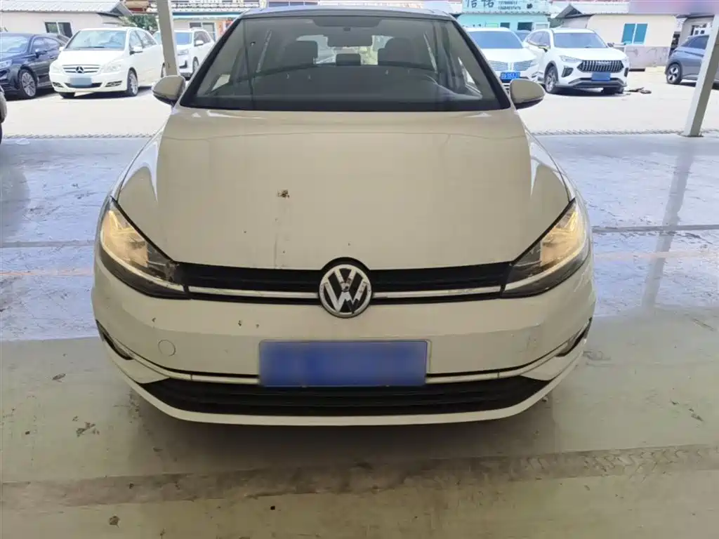 Volkswagen Golf 2018 1.6L Automatic Comfort фото 3