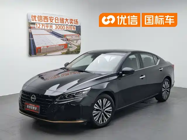 Nissan Teana 2024 2.0L SV Black Gold Edition — фото 1