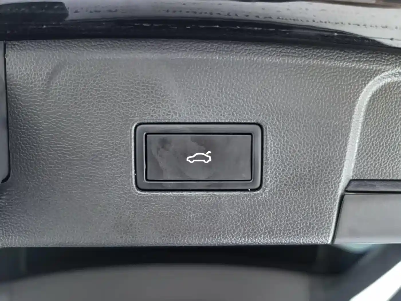 Volkswagen Teramont 2025 380TSI 4WD Outstanding Edition фото 31