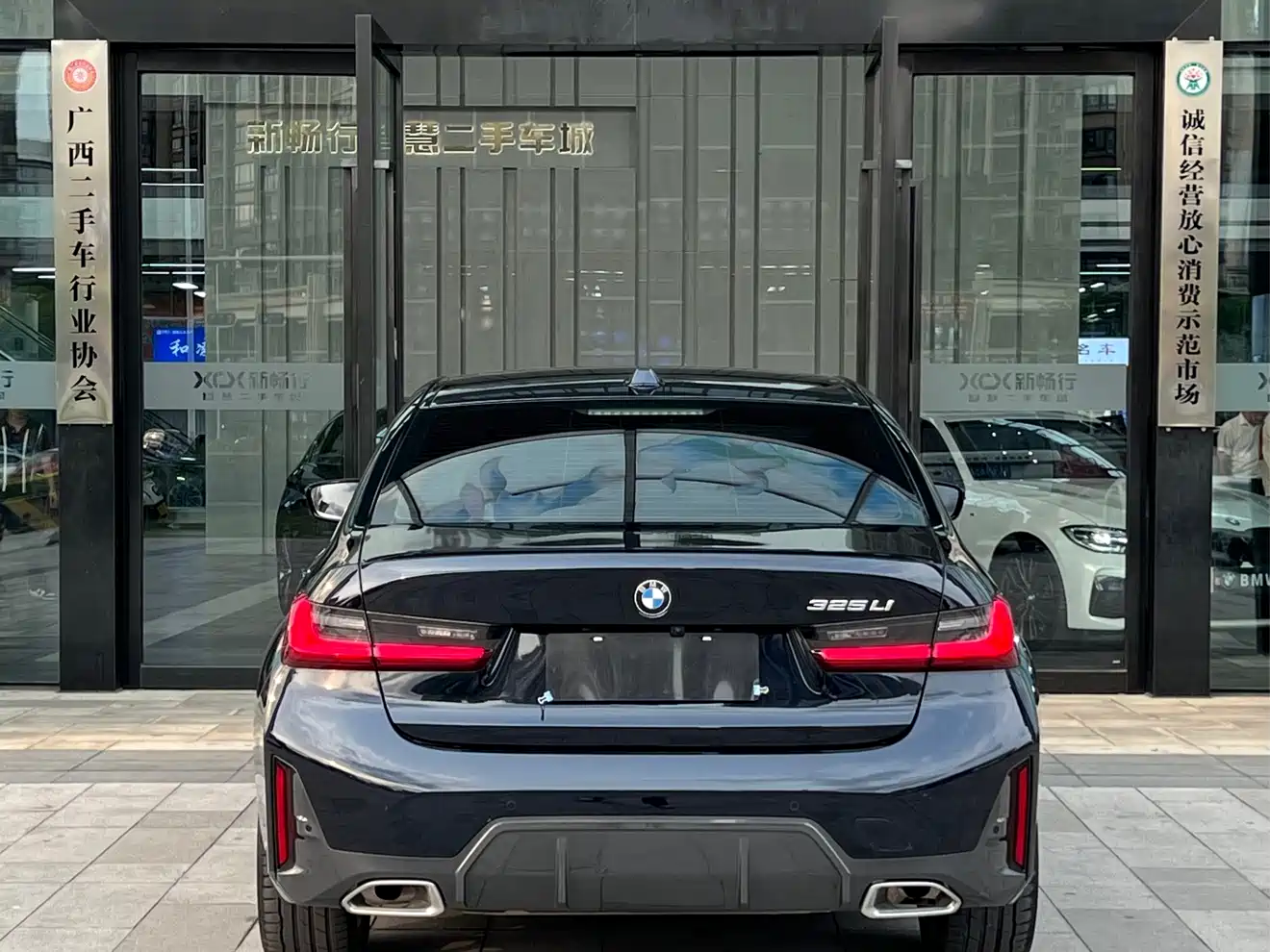 BMW 3 Series 2024 325Li M Sport Package фото 5