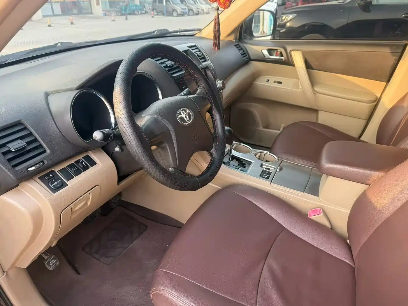 Toyota Highlander 2012 3.5L 4WD 7-Seater Elite Edition фото 7