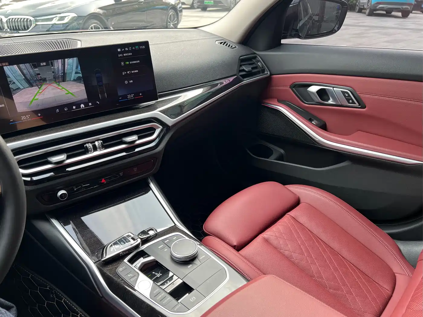 BMW 3 Series 2024 325Li M Sport Package фото 15