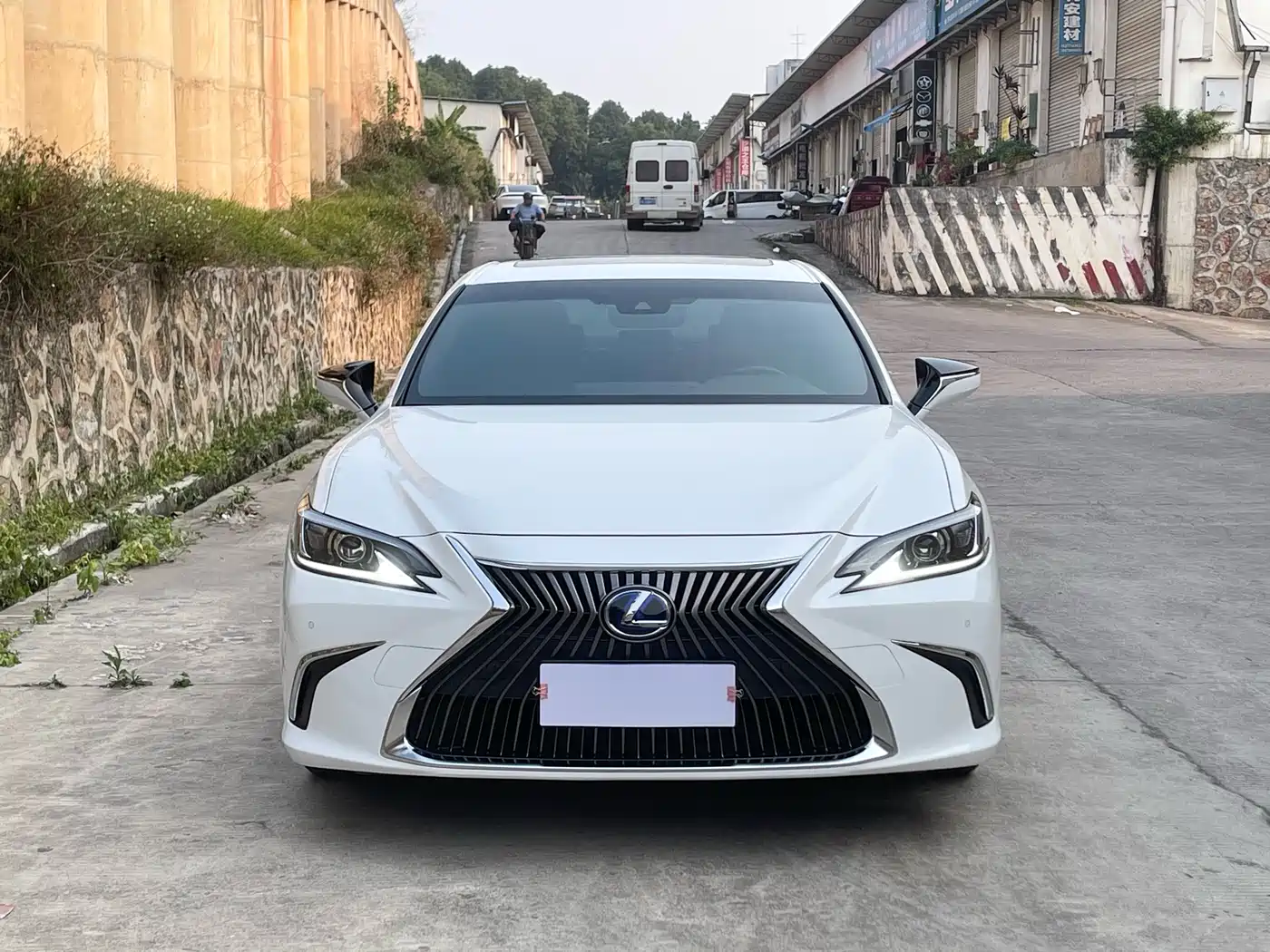 Lexus ES 2020 200 Excellence фото 2