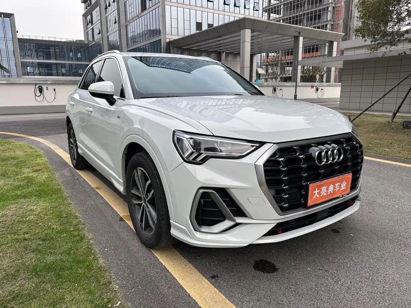 Audi Q3 2021 35 TFSI Progressive Sport фото 4