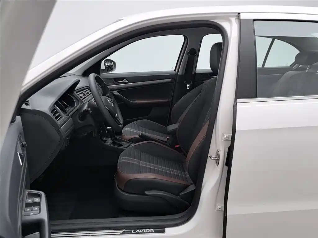 Volkswagen Lavida 2019 Lavida Start 1.5L Auto Comfort (China VI) фото 10