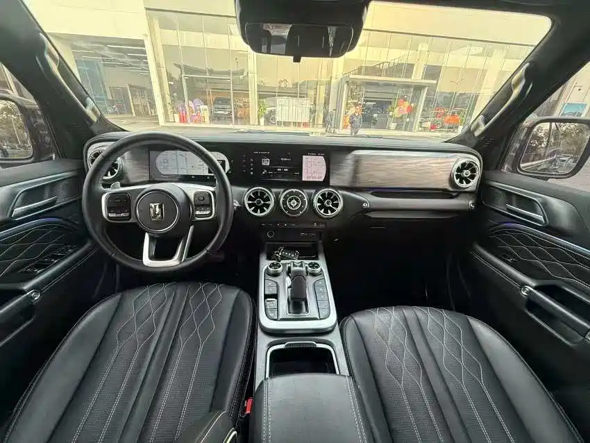 Tank 300 2023 Off-Road Edition 2.0T Challenger фото 4