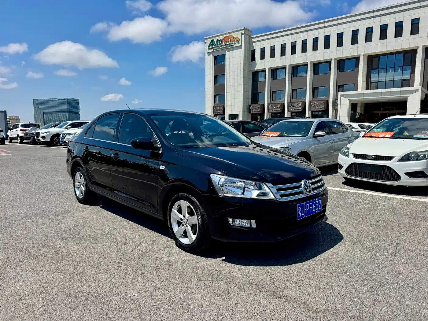 Volkswagen Santana 2015 1.6L Automatic Comfort Edition фото 3