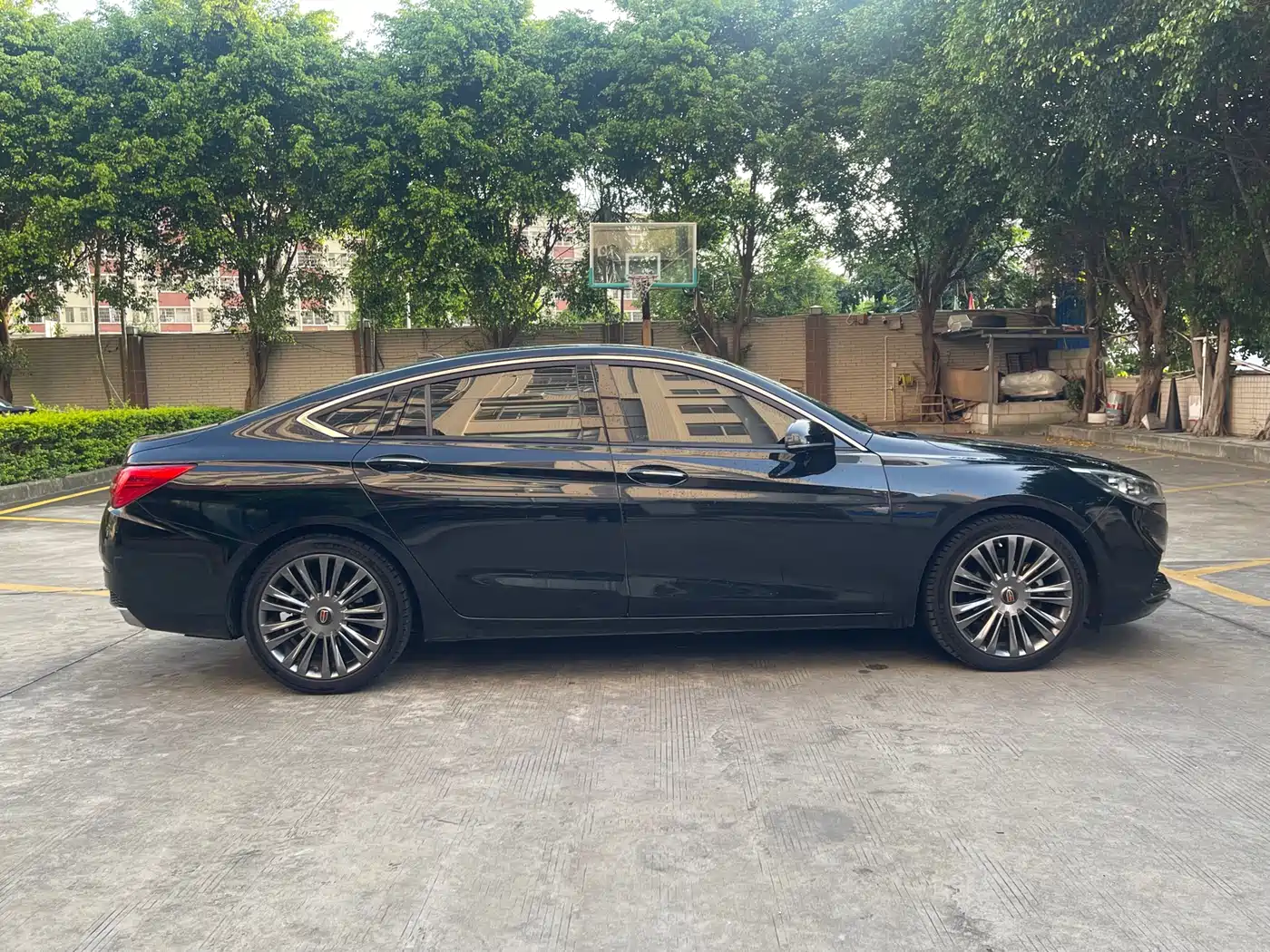 Hongqi H5 2020 1.8T Automatic Smart Connection Qi Enjoy Edition фото 8