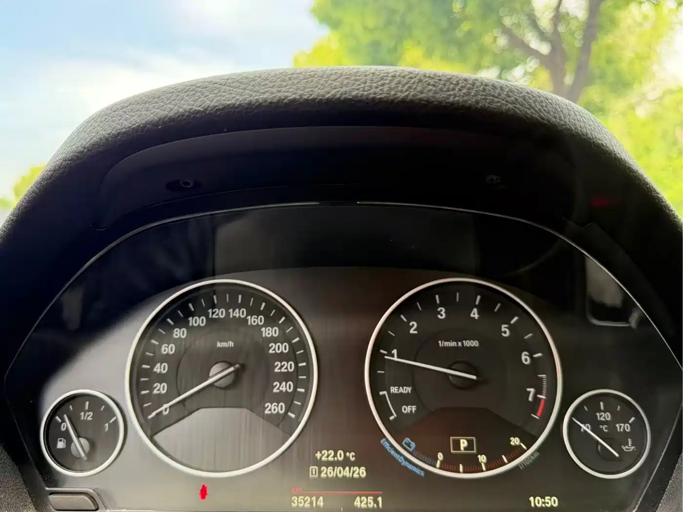 BMW 3 Series 2018 318i фото 5