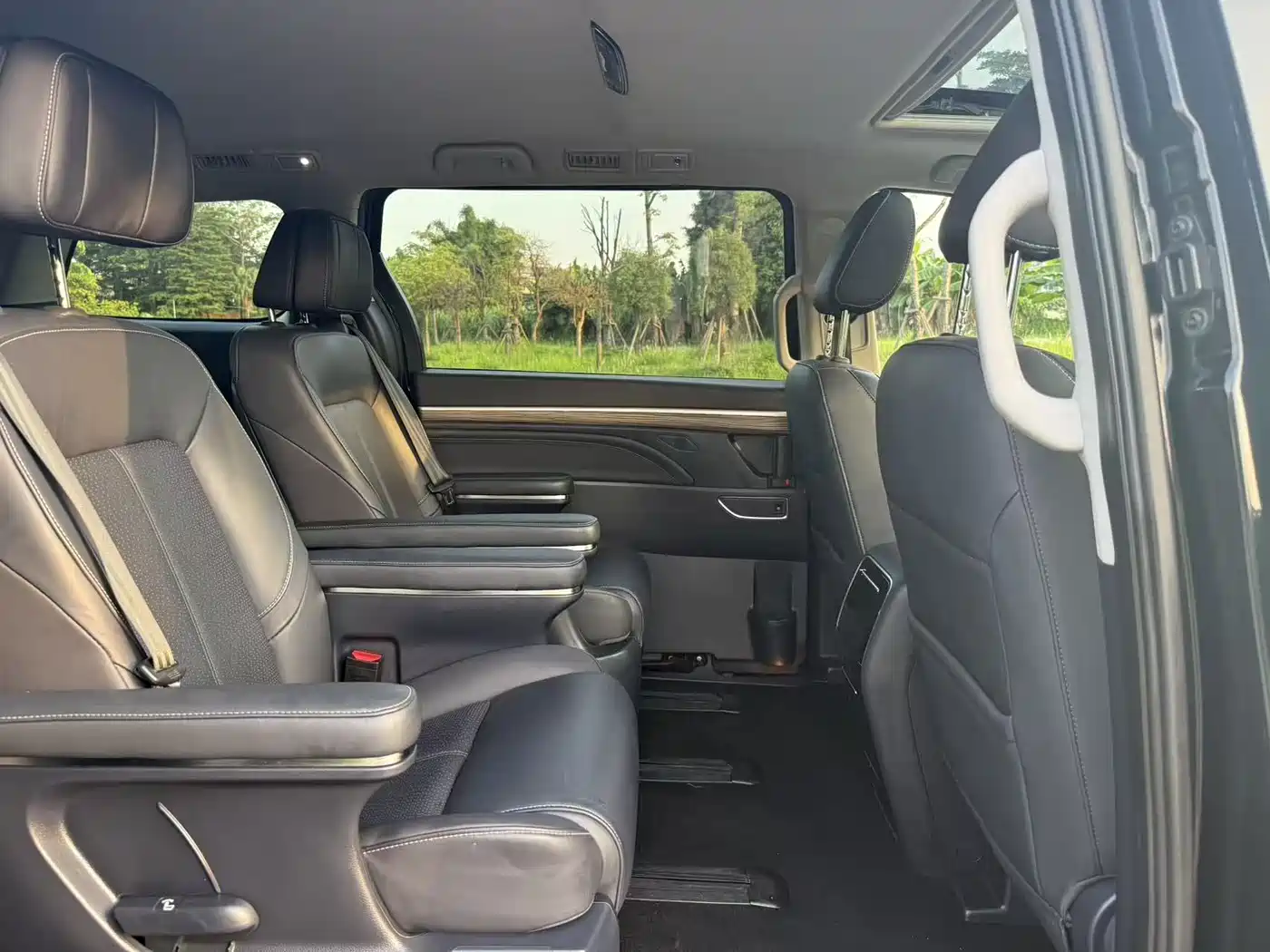 GAC Trumpchi Trumpchi M8 2023 Leading Series 390T Premium Edition фото 8