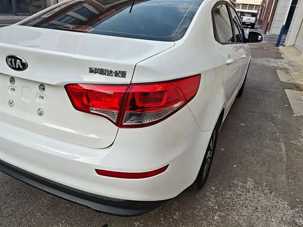 Kia K2 2015 Sedan 1.4L AT GLS фото 8