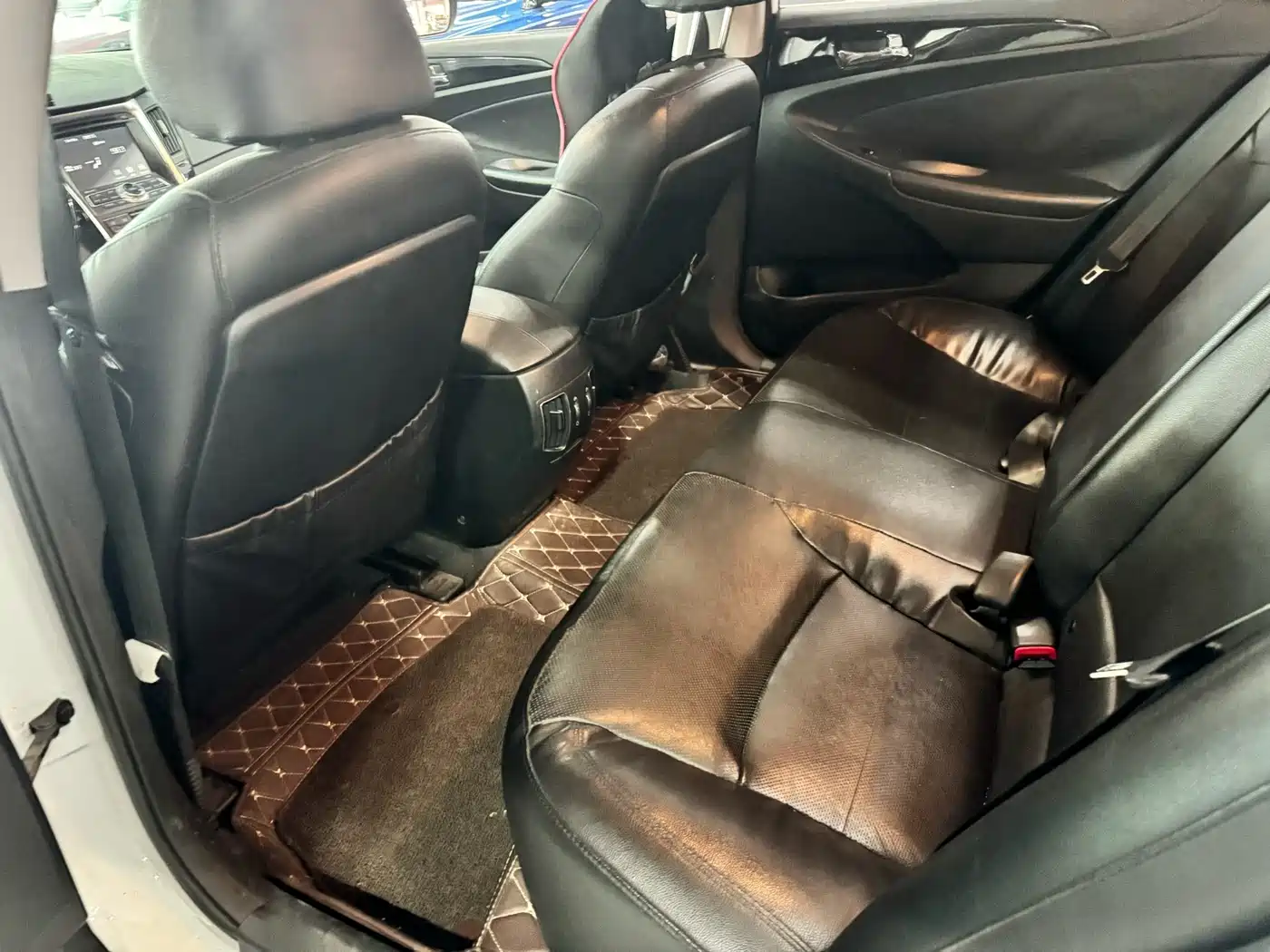 Hyundai Sonata 2014 2.4L Automatic Top Edition China IV фото 8