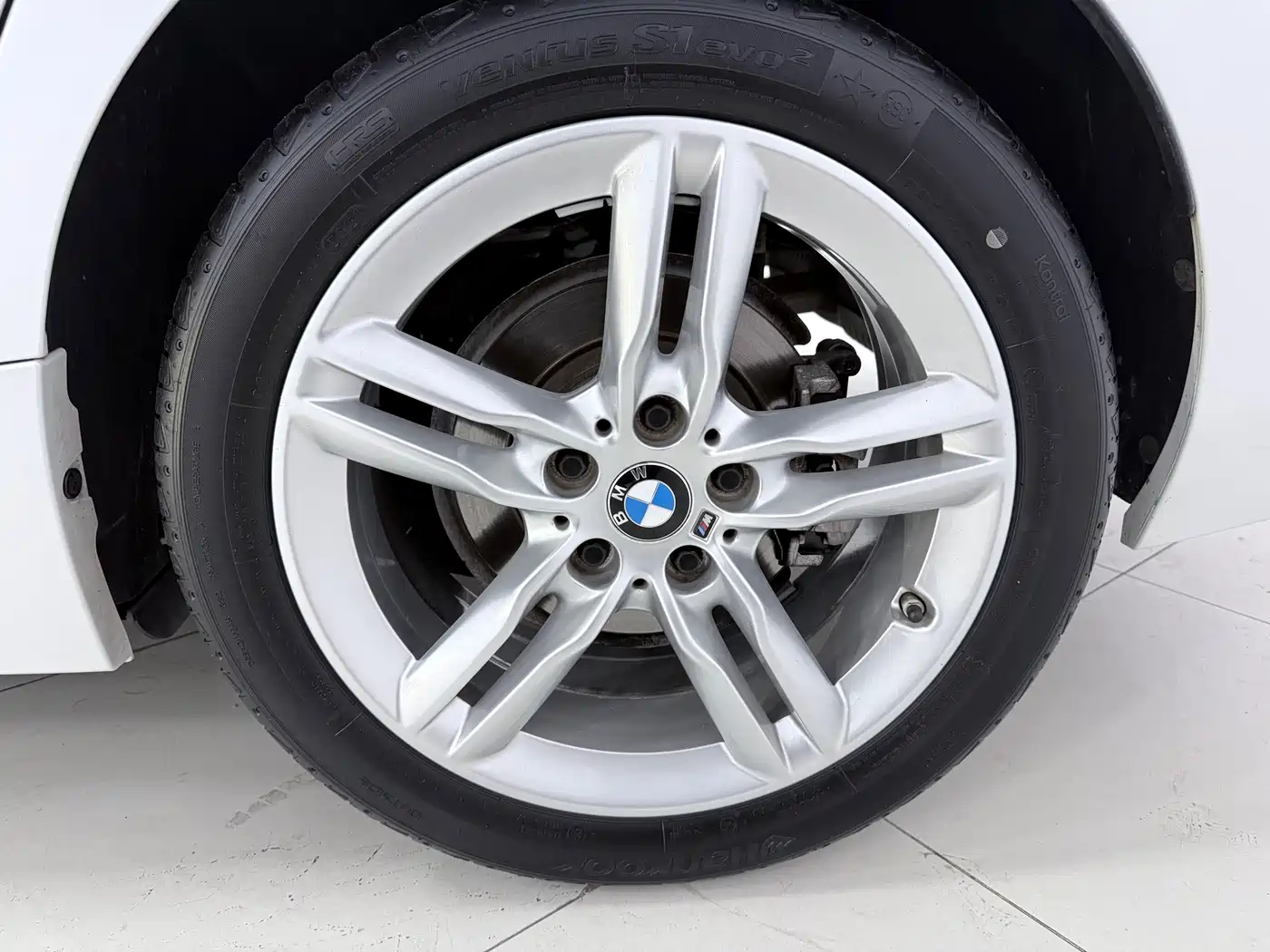 BMW 1 Series 2022 120i M Sport Shadow Edition фото 26