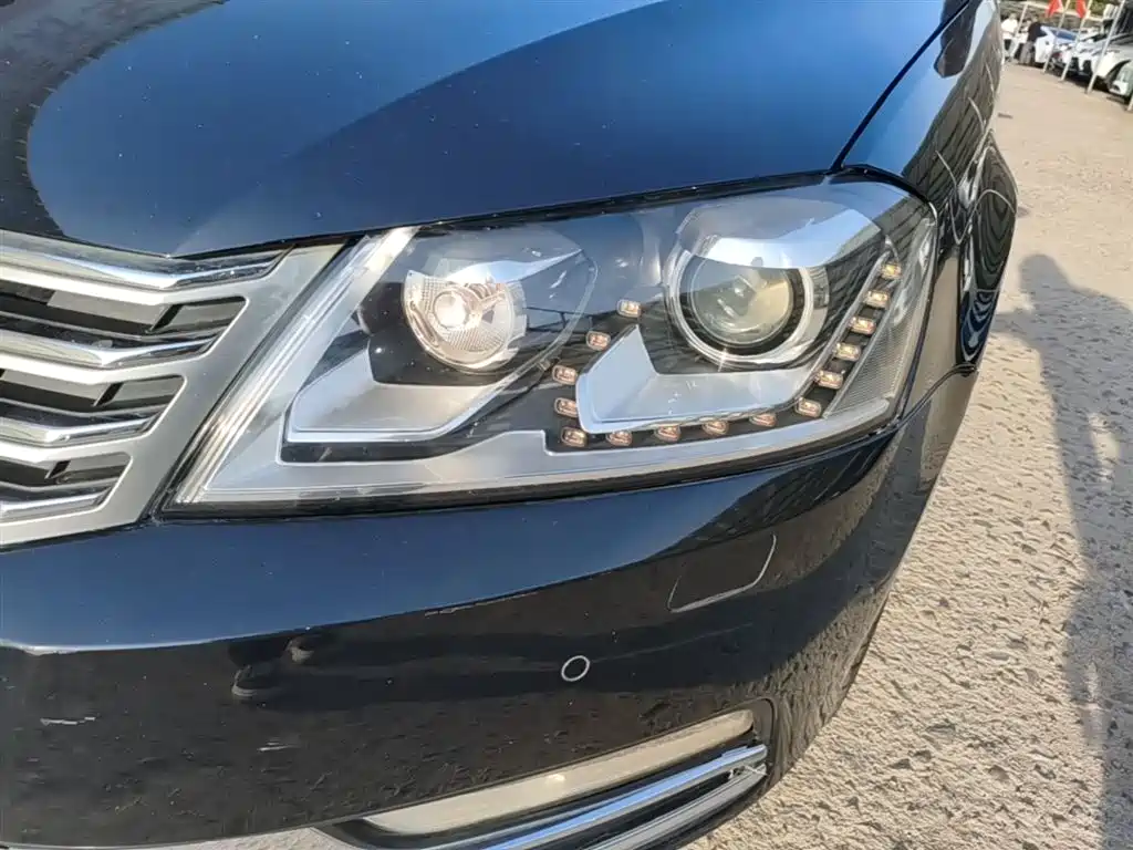 Volkswagen Magotan 2016 1.8TSI 25th Anniversary Edition фото 24