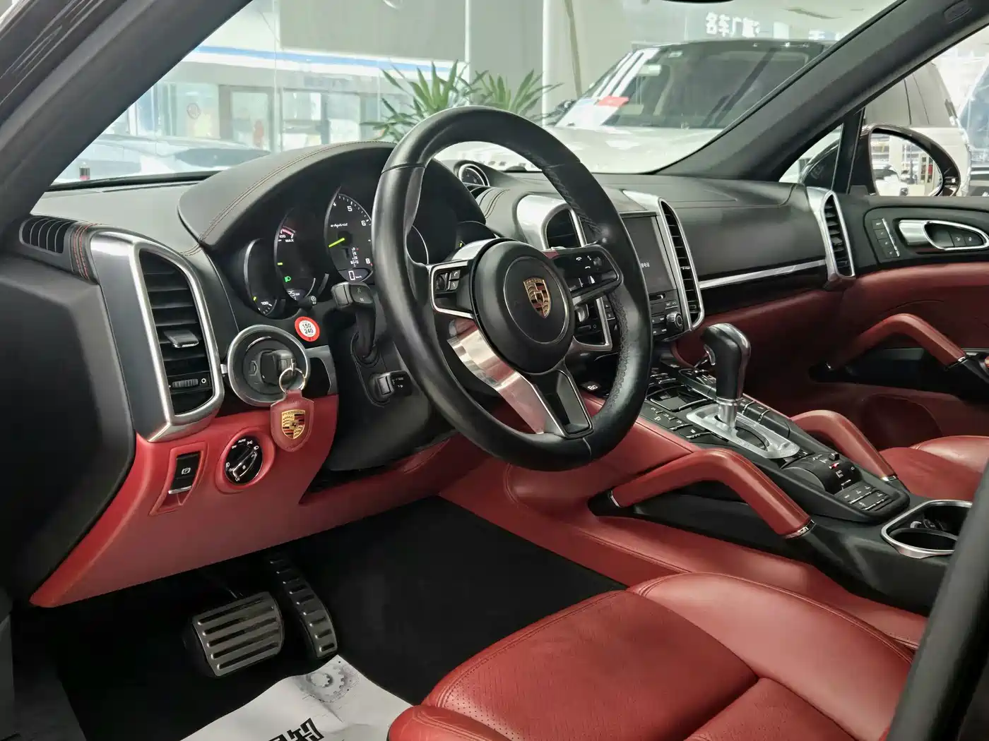 Porsche Cayenne New Energy 2016 Cayenne S E-Hybrid 3.0T фото 8