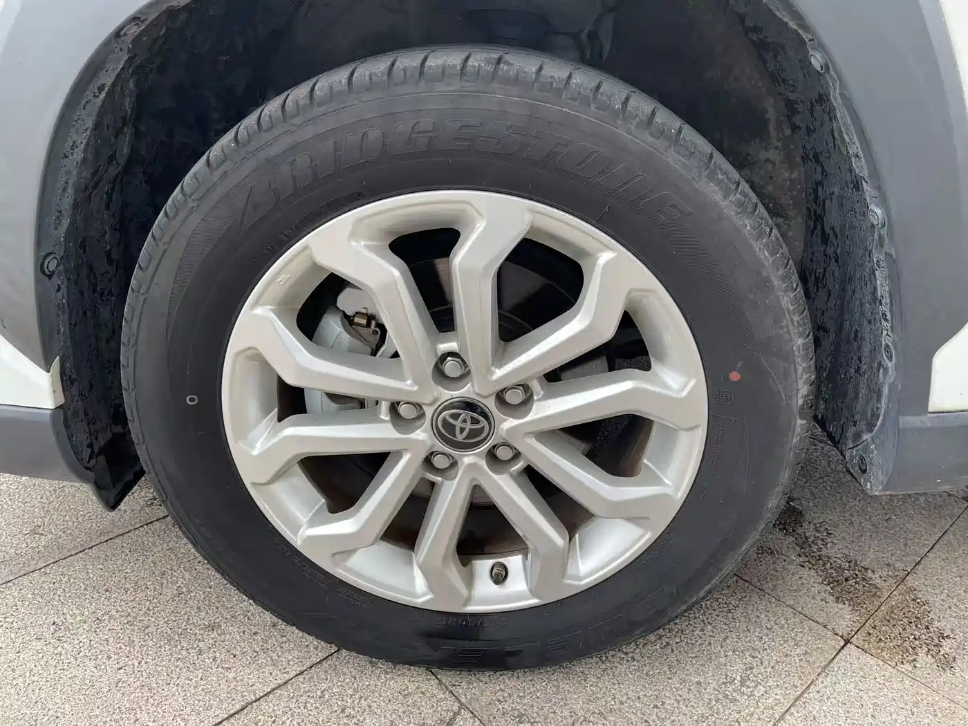 Toyota Frontlander 2023 2.0L CVT Elite Edition фото 22